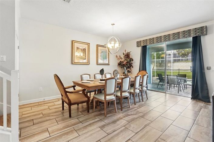 Image No.19-8 Bed Property for sale