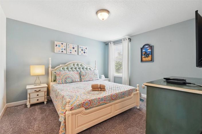 Image No.33-8 Bed Property for sale