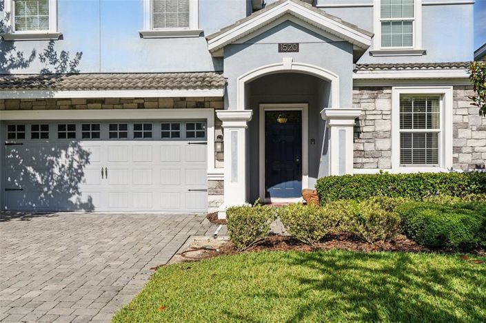 Image No.4-8 Bed Property for sale