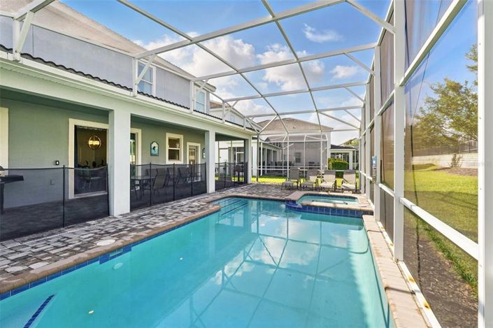 Image No.53-8 Bed Property for sale