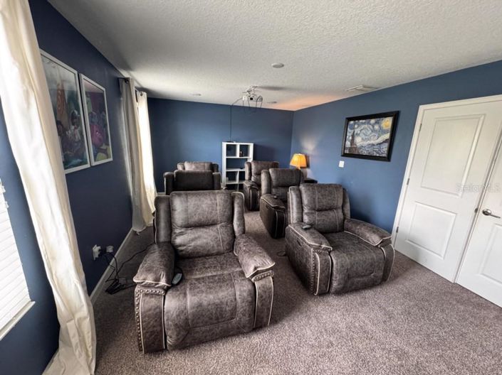 Image No.58-8 Bed Property for sale