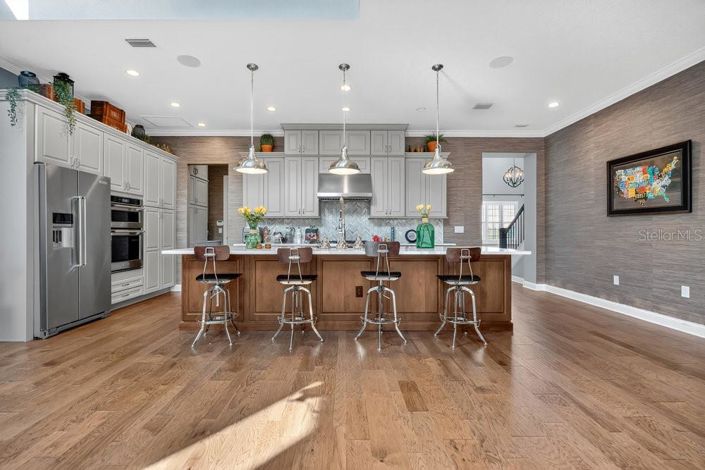 Image No.20-4 Bed Property for sale