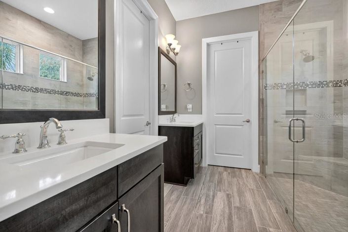 Image No.28-4 Bed Property for sale