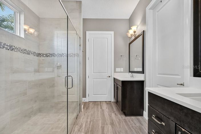 Image No.29-4 Bed Property for sale