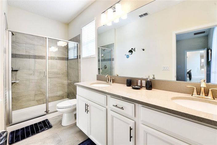 Image No.29-5 Bed Property for sale