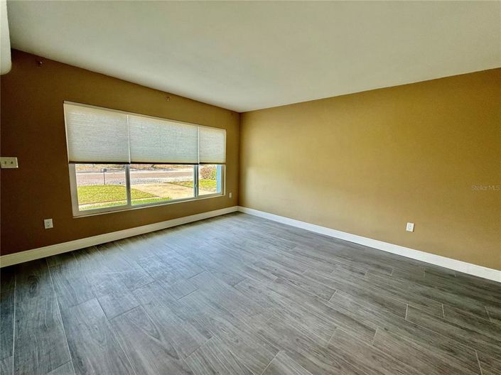 Image No.10-3 Bed Property for sale