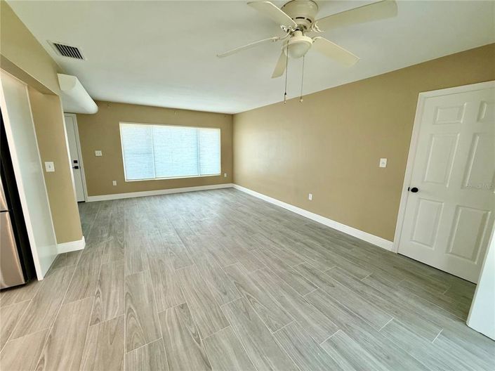 Image No.11-3 Bed Property for sale