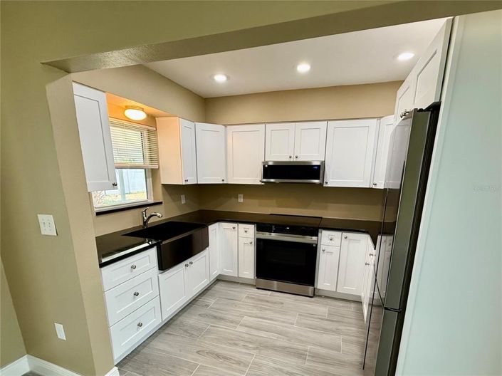 Image No.18-3 Bed Property for sale