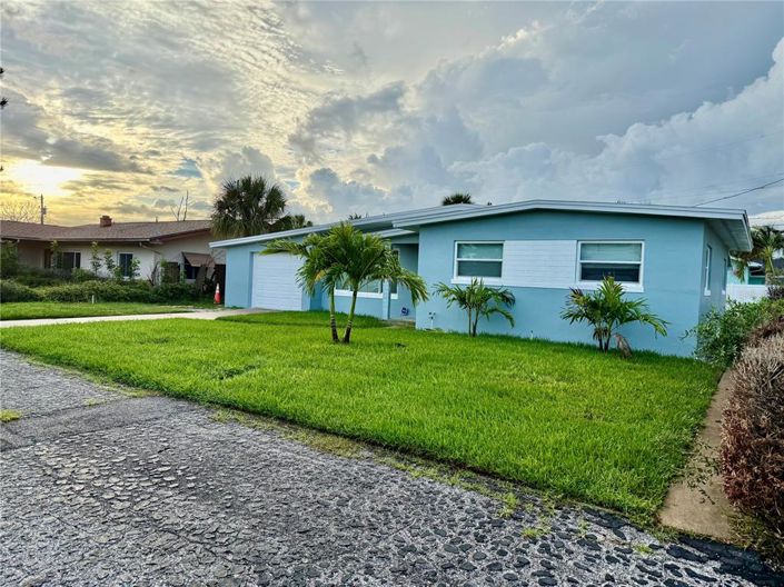 Image No.3-3 Bed Property for sale