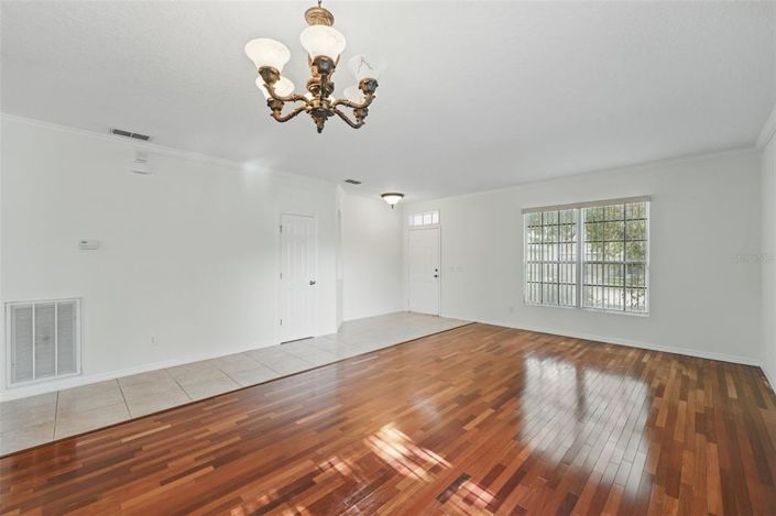 Image No.11-3 Bed Property for sale