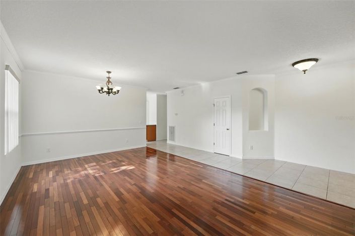 Image No.13-3 Bed Property for sale