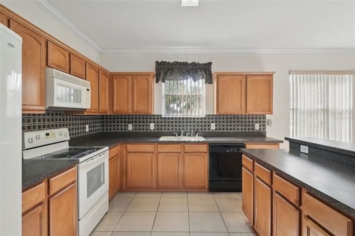 Image No.2-3 Bed Property for sale