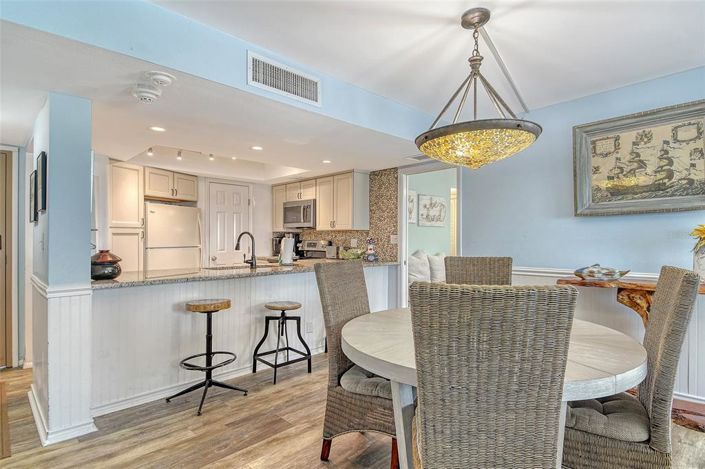 Image No.22-2 Bed Property for sale