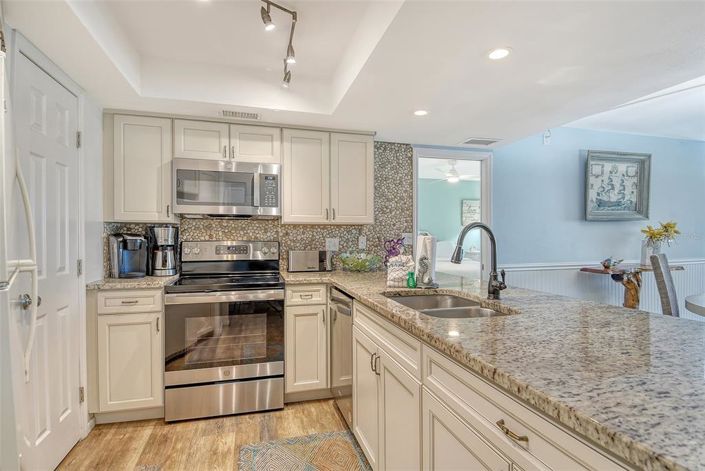 Image No.25-2 Bed Property for sale