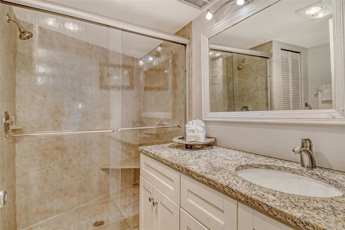 Image No.30-2 Bed Property for sale