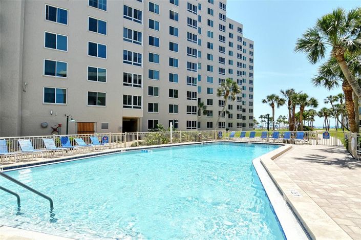 Image No.37-2 Bed Property for sale