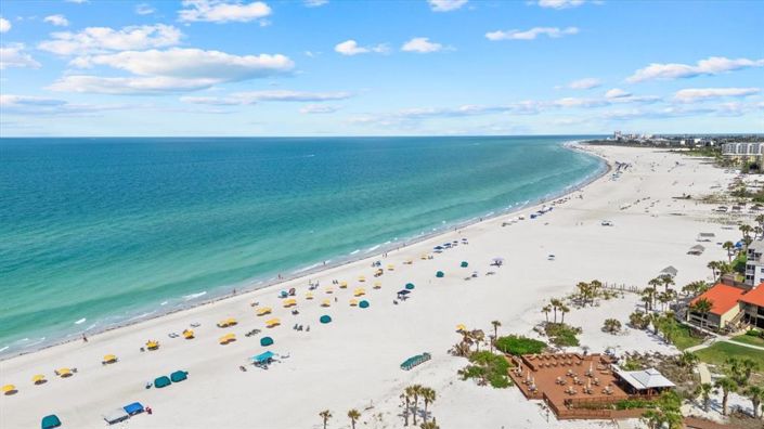 Image No.12-2 Bed Property for sale