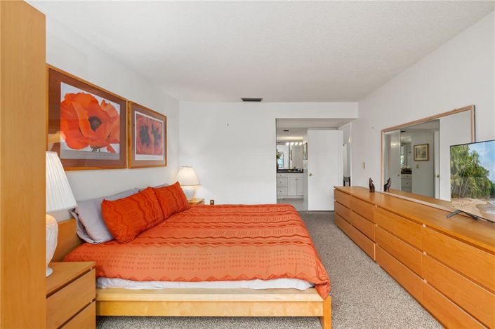 Image No.16-2 Bed Property for sale