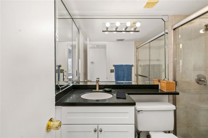 Image No.30-2 Bed Property for sale