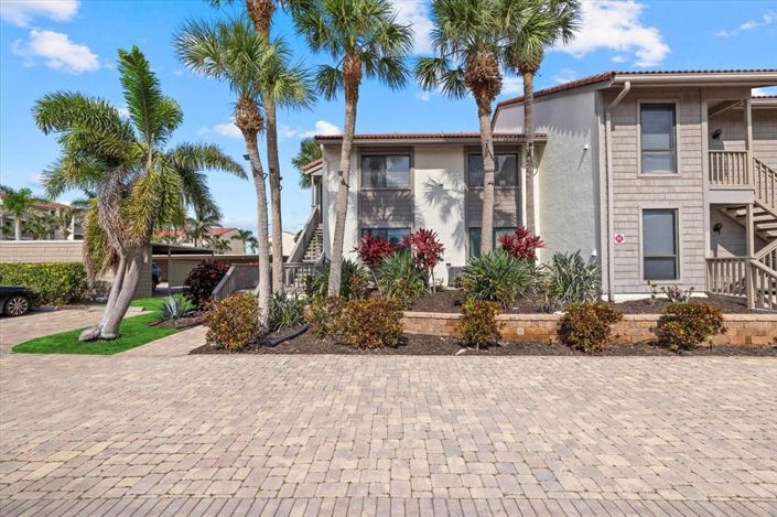 Image No.34-2 Bed Property for sale