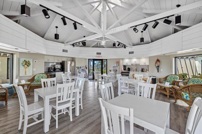 Image No.38-2 Bed Property for sale