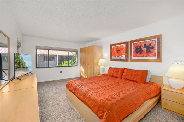 Image No.7-2 Bed Property for sale