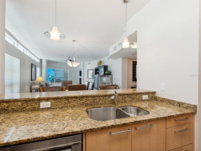 Image No.16-3 Bed Property for sale