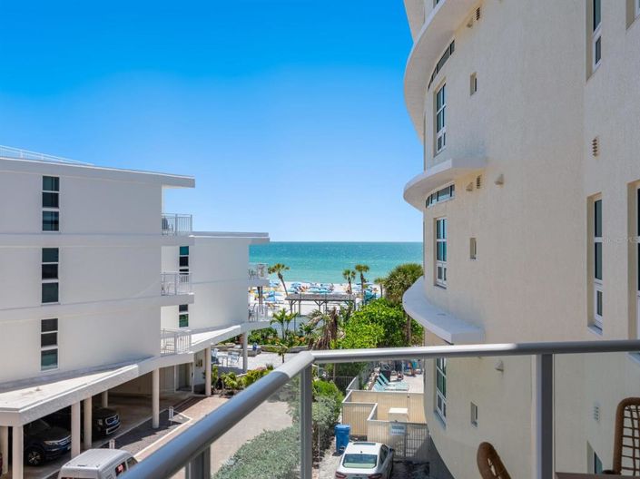 Image No.30-3 Bed Property for sale