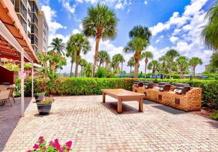 Image No.19-2 Bed Property for sale