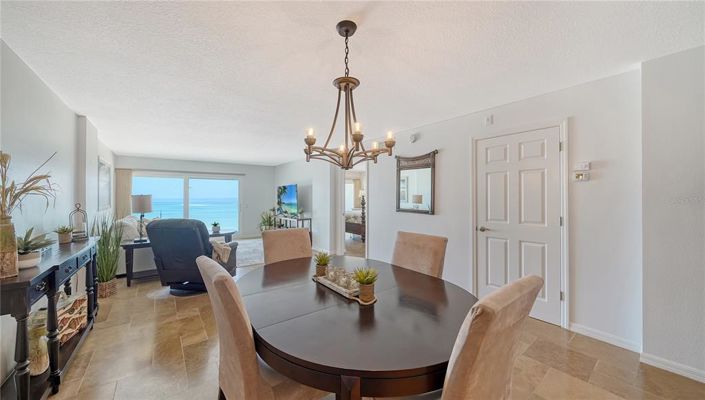 Image No.11-2 Bed Property for sale