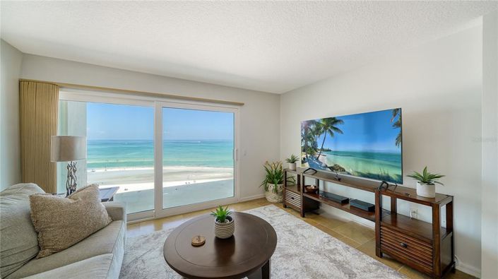 Image No.15-2 Bed Property for sale