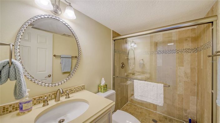 Image No.28-2 Bed Property for sale