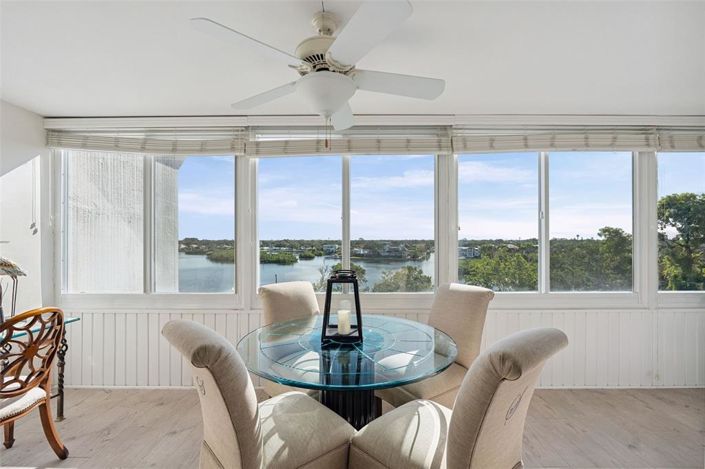 Image No.17-2 Bed Property for sale