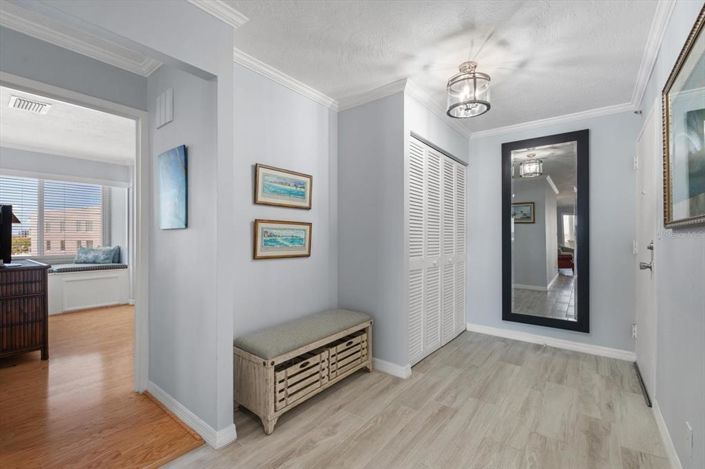 Image No.5-2 Bed Property for sale