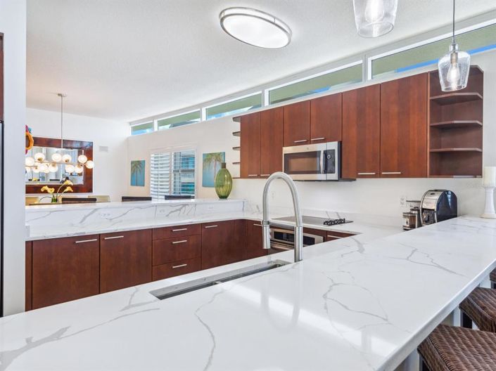 Image No.15-3 Bed Property for sale