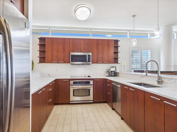 Image No.16-3 Bed Property for sale