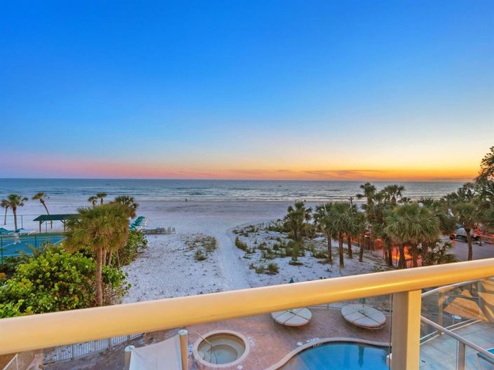 Image No.44-3 Bed Property for sale