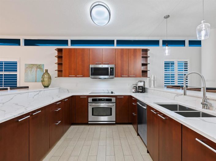 Image No.50-3 Bed Property for sale