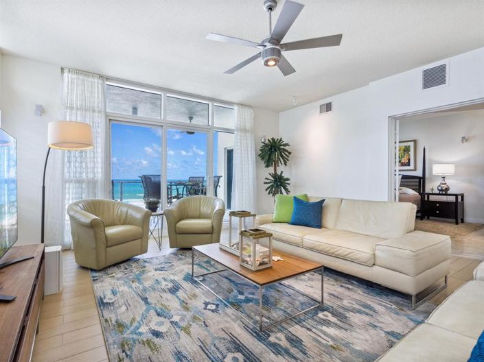 Image No.6-3 Bed Property for sale