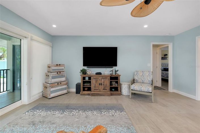 Image No.16-3 Bed Property for sale