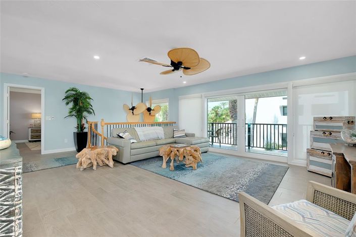 Image No.17-3 Bed Property for sale