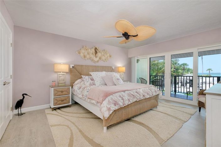 Image No.41-3 Bed Property for sale