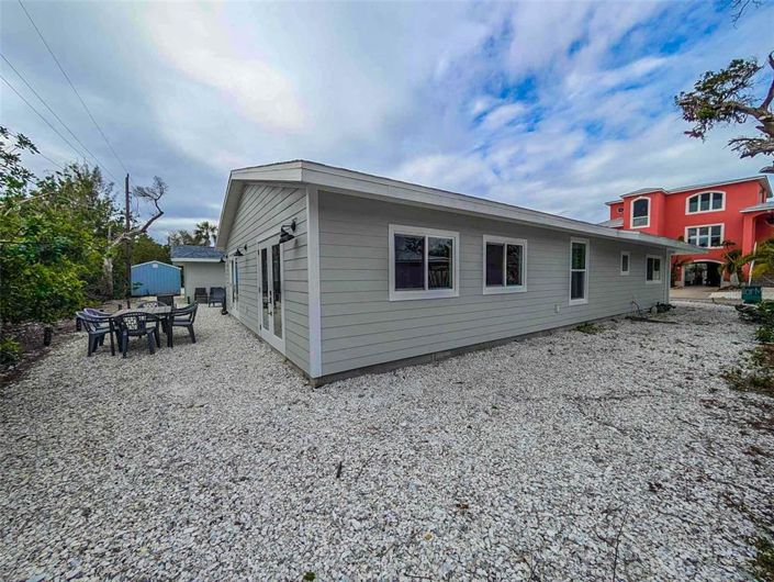 Image No.3-4 Bed Property for sale