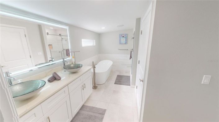 Image No.34-4 Bed Property for sale