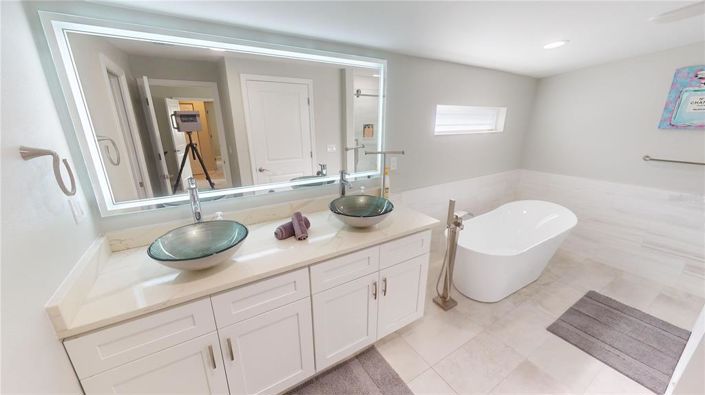 Image No.35-4 Bed Property for sale