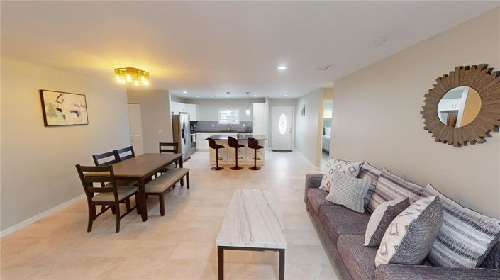 Image No.8-4 Bed Property for sale