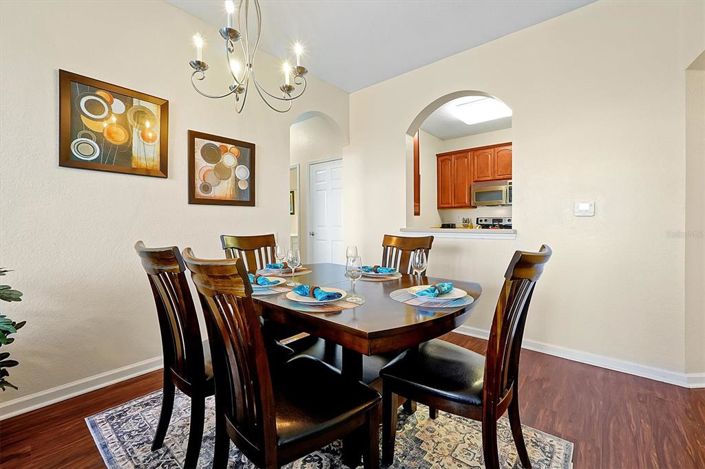 Image No.12-3 Bed Property for sale