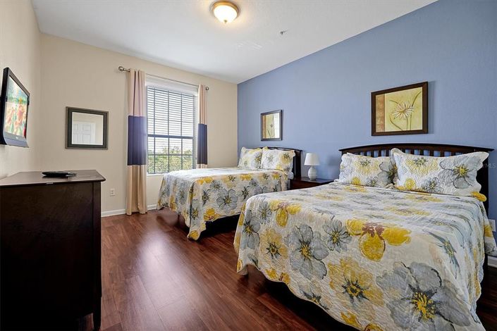 Image No.18-3 Bed Property for sale