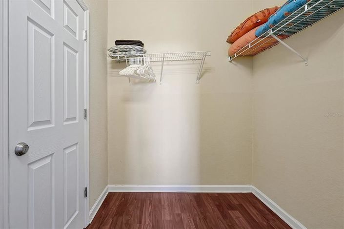 Image No.19-3 Bed Property for sale