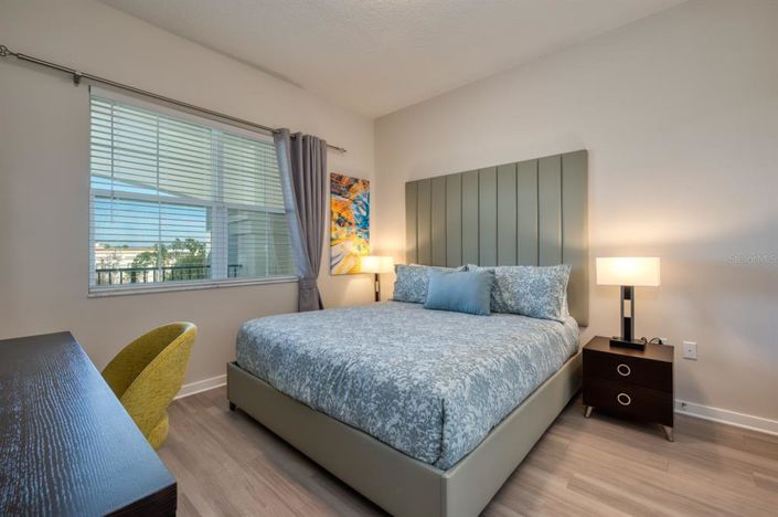 Image No.17-3 Bed Property for sale